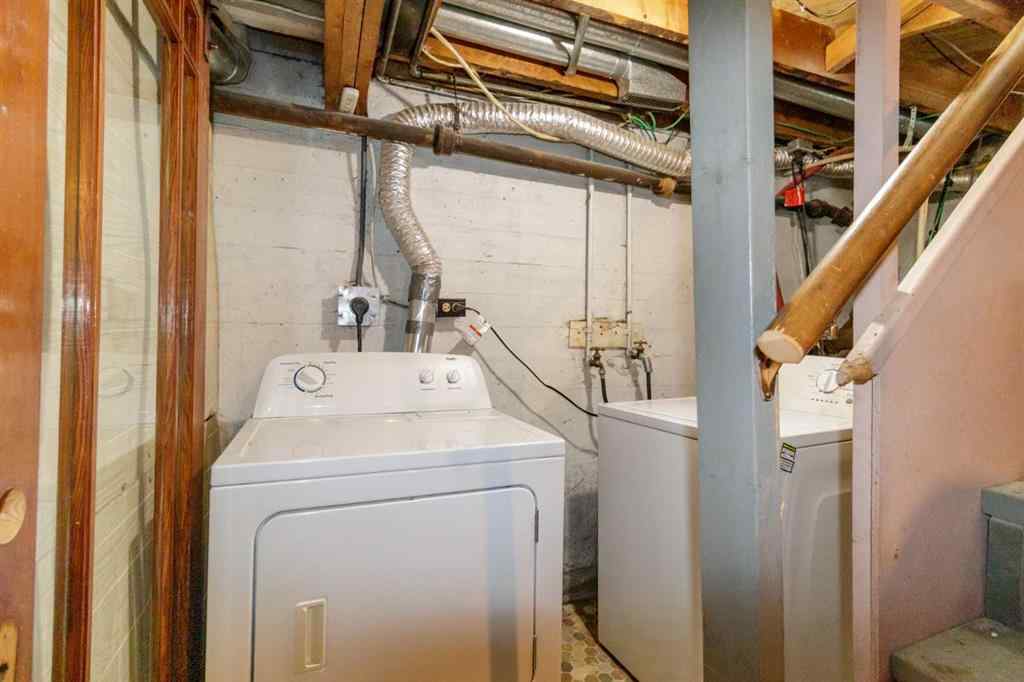 MLS® A2257726 - 4732 52 Street  in Central Core Sylvan Lake, Residential