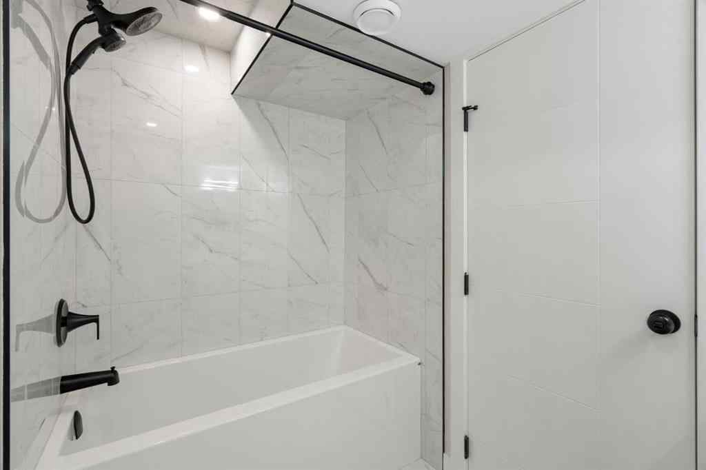MLS® A2257732 - 924 Canna Crescent SW in Canyon Meadows Calgary, Residential