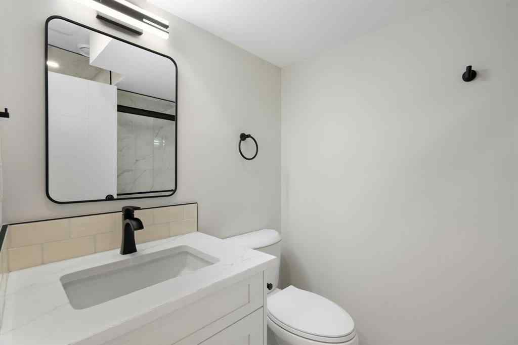 MLS® A2257732 - 924 Canna Crescent SW in Canyon Meadows Calgary, Residential