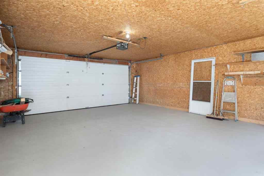 MLS® A2257732 - 924 Canna Crescent SW in Canyon Meadows Calgary, Residential
