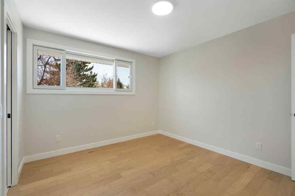 MLS® A2257732 - 924 Canna Crescent SW in Canyon Meadows Calgary, Residential