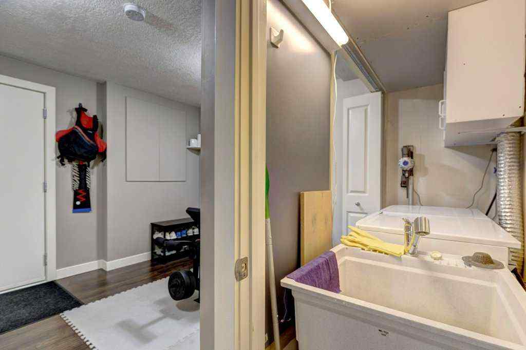 MLS® A2257734 - 115 Aspen Hills Villas SW in Aspen Woods Calgary, Residential