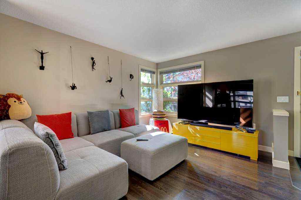 MLS® A2257734 - 115 Aspen Hills Villas SW in Aspen Woods Calgary, Residential