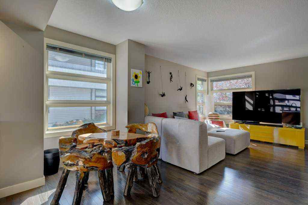 MLS® A2257734 - 115 Aspen Hills Villas SW in Aspen Woods Calgary, Residential