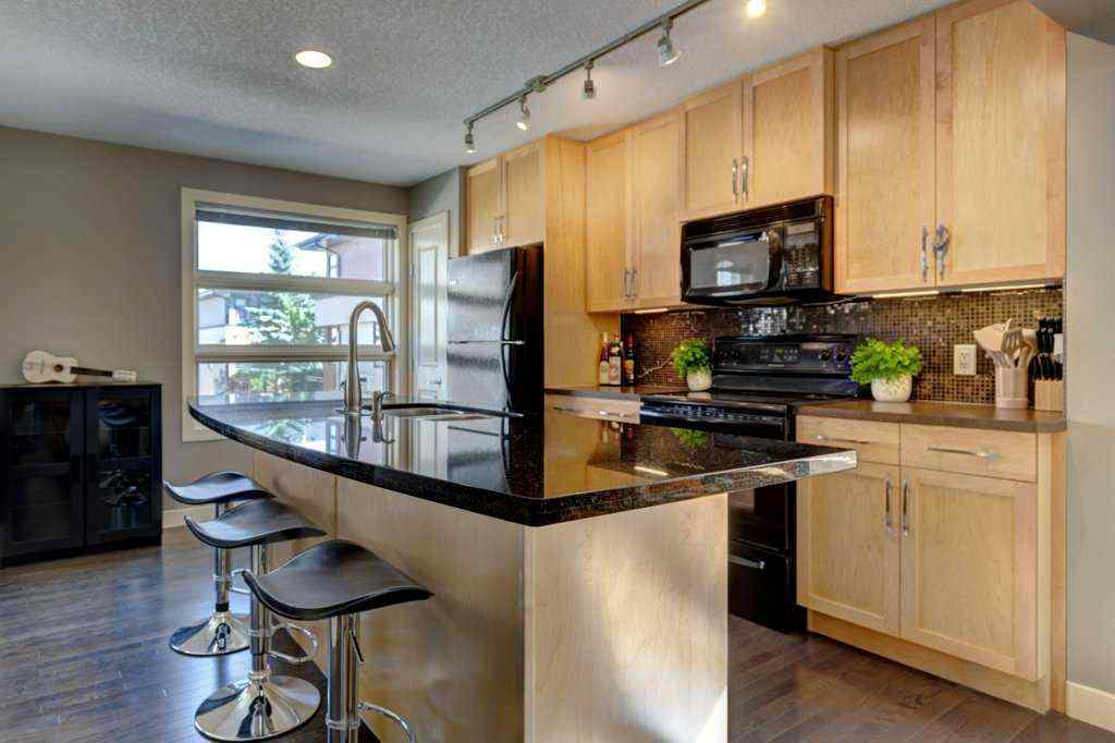 MLS® A2257734 - 115 Aspen Hills Villas SW in Aspen Woods Calgary, Residential