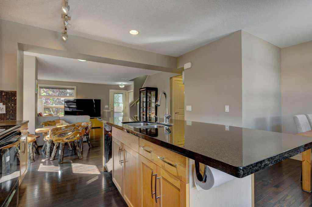 MLS® A2257734 - 115 Aspen Hills Villas SW in Aspen Woods Calgary, Residential