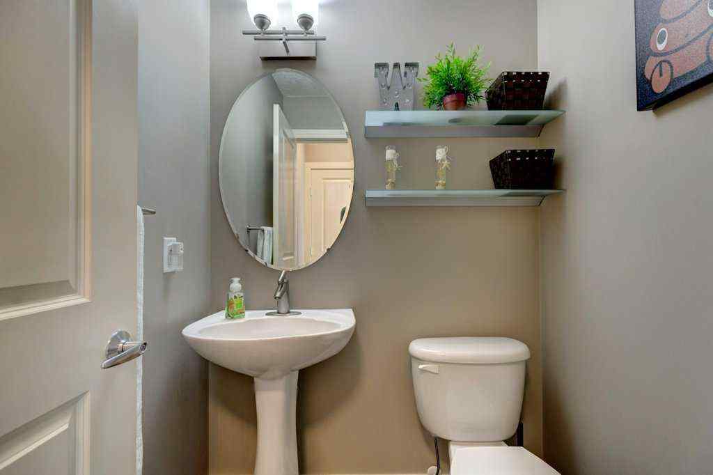 MLS® A2257734 - 115 Aspen Hills Villas SW in Aspen Woods Calgary, Residential