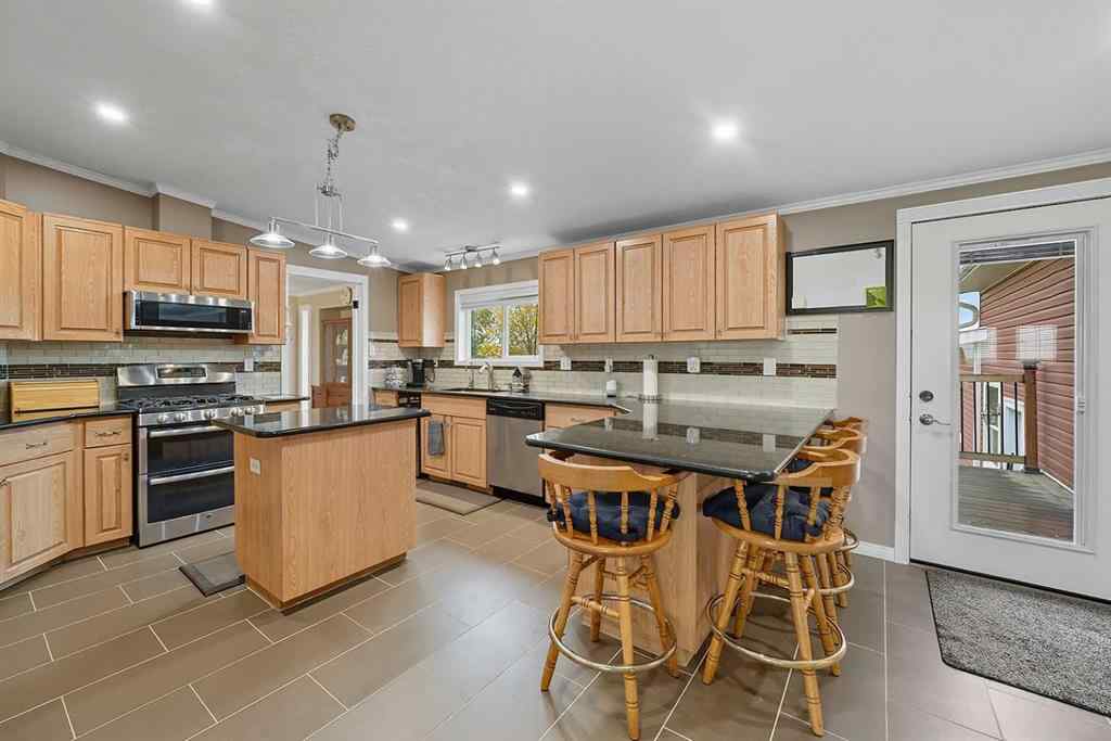 MLS® A2257738 - 22093 Township Road 283A   in NONE Rural Rocky View County, Residential