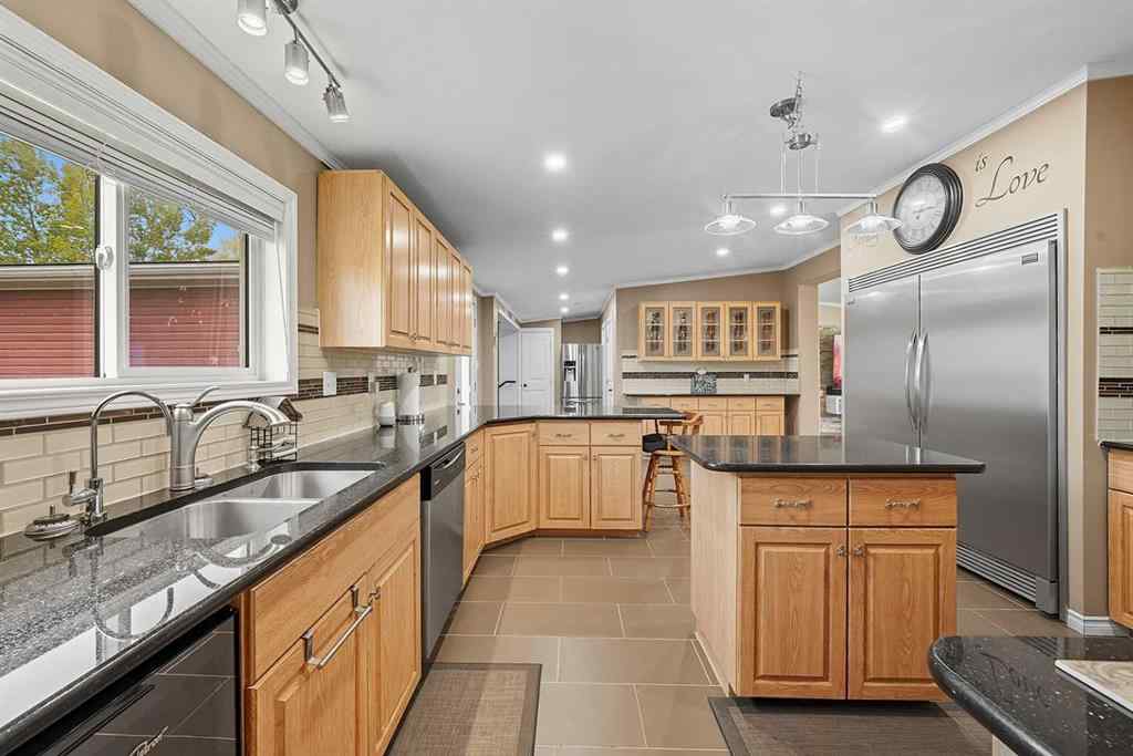 MLS® A2257738 - 22093 Township Road 283A   in NONE Rural Rocky View County, Residential