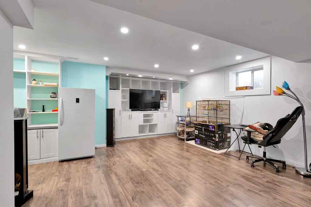 MLS® A2257740 - 175 Evansmeade Common NW in Evanston Calgary, Residential