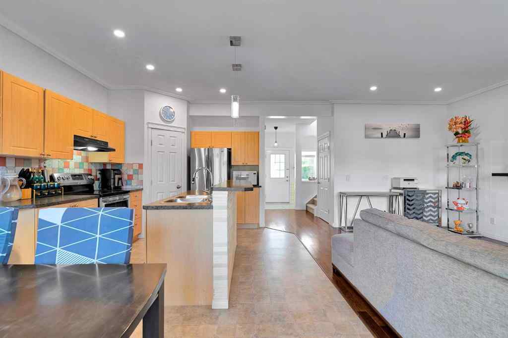 MLS® A2257740 - 175 Evansmeade Common NW in Evanston Calgary, Residential