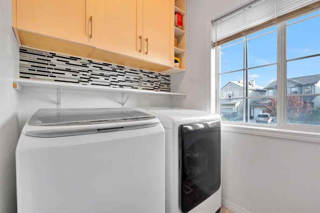 MLS® A2257740 - 175 Evansmeade Common NW in Evanston Calgary, Residential