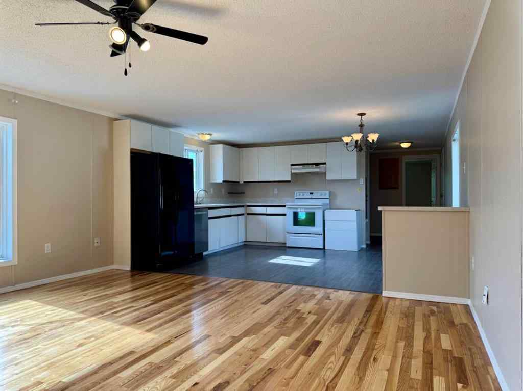 MLS® A2257742 - Unit #6 9824 104 Avenue  in NONE Clairmont, Mobile