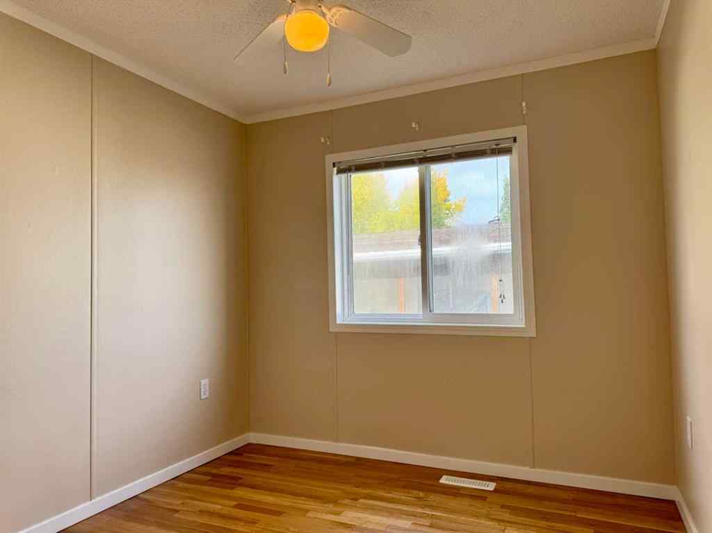 MLS® A2257742 - Unit #6 9824 104 Avenue  in NONE Clairmont, Mobile