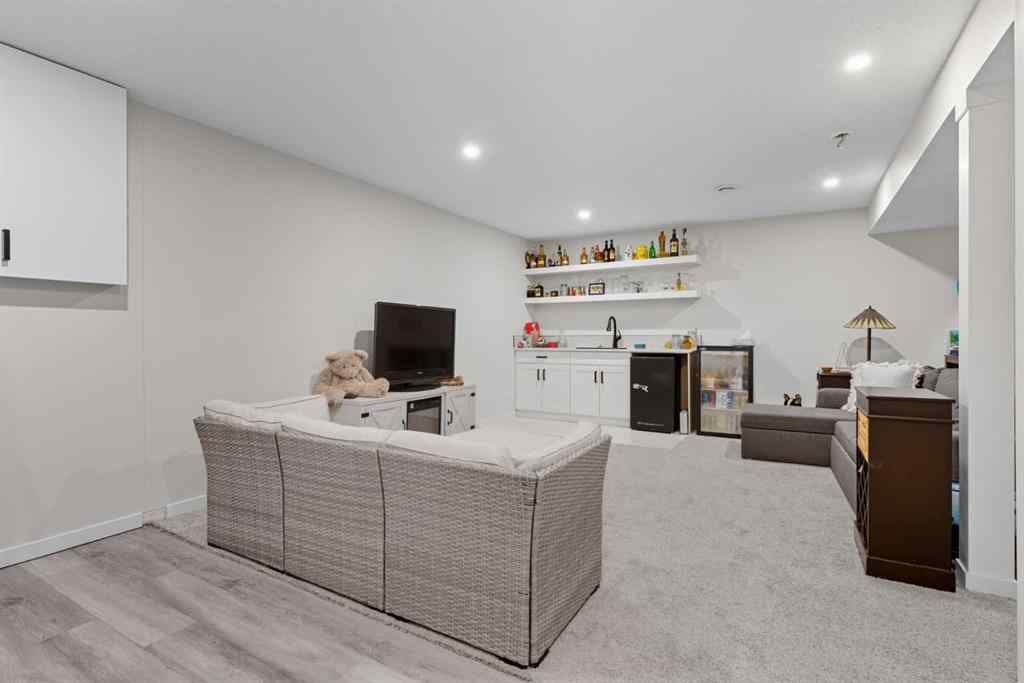 MLS® A2257747 - 660 Wallace Drive  in NONE Carstairs, Residential
