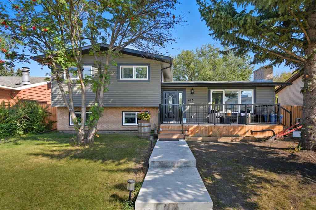 MLS® A2257747 - 660 Wallace Drive  in NONE Carstairs, Residential