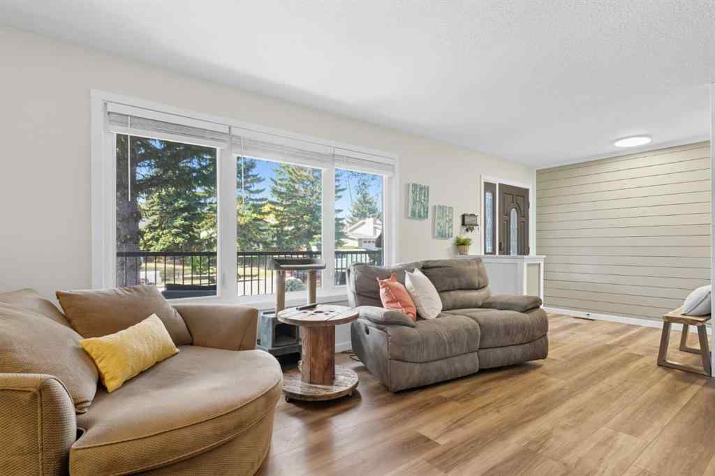 MLS® A2257747 - 660 Wallace Drive  in NONE Carstairs, Residential