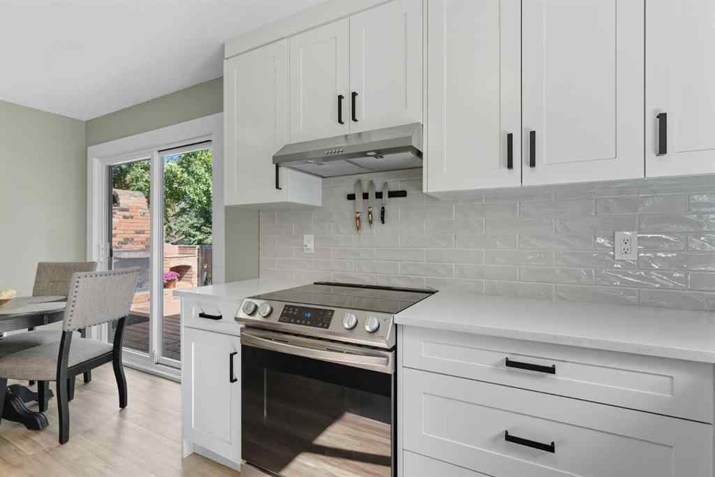 MLS® A2257747 - 660 Wallace Drive  in NONE Carstairs, Residential
