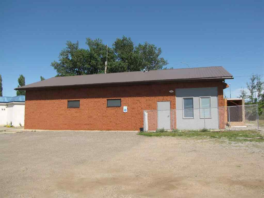MLS® A2257752 - 4303 and 4301 49 Street  in Eastgate Innisfail, Commercial