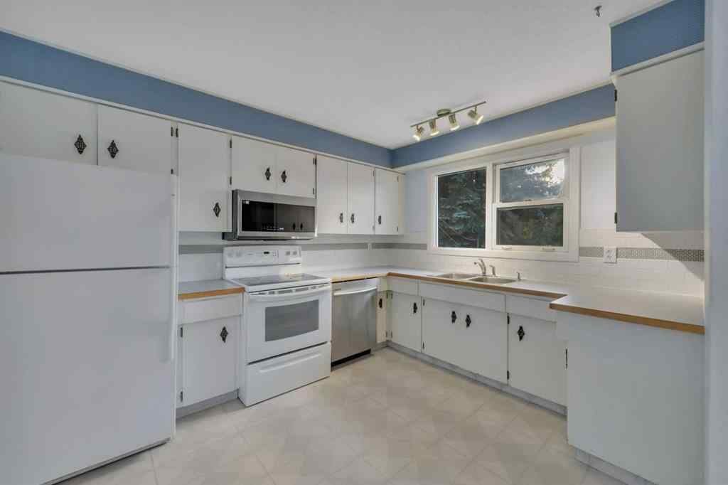 MLS® A2257754 - 54 Wright Avenue  in West Park Red Deer, Residential