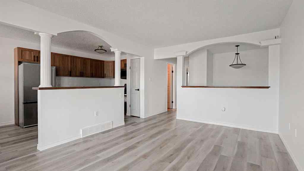 MLS® A2257758 - 50 Clelland Crescent SE in Southview-Park Meadows Medicine Hat, Residential