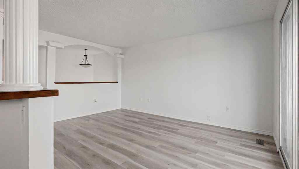 MLS® A2257758 - 50 Clelland Crescent SE in Southview-Park Meadows Medicine Hat, Residential