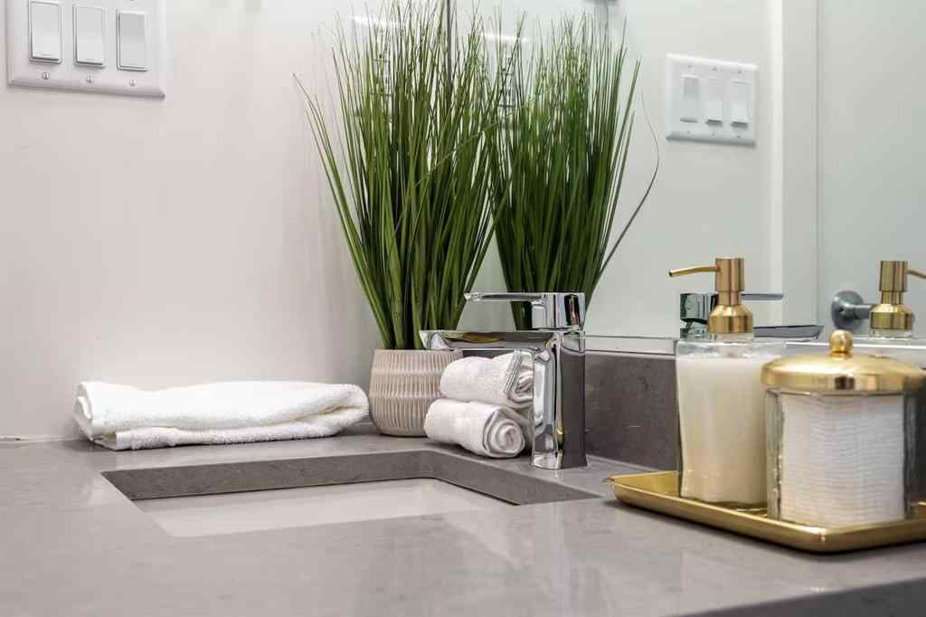 MLS® A2257759 - Unit #1307 624 8 Avenue SE in Downtown East Village Calgary, Residential