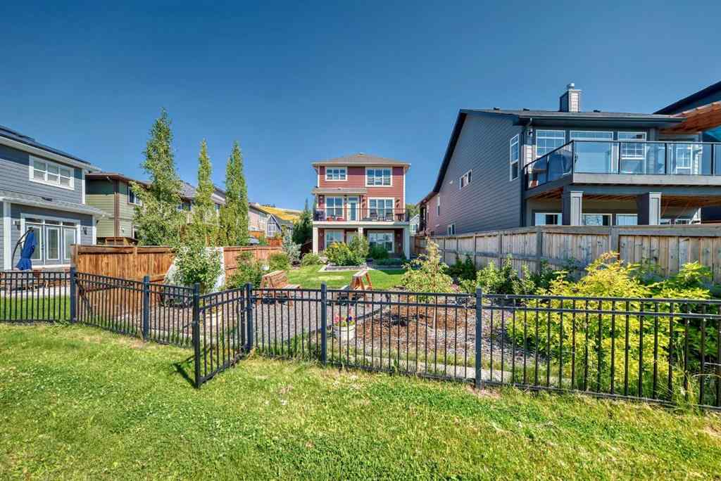 MLS® A2257761 - 95 Cranbrook Hill SE in Cranston Calgary, Residential