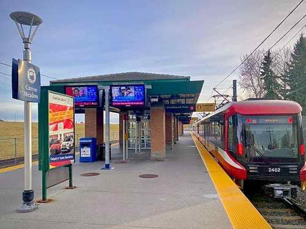 MLS® A2257762 - 703 130 Avenue SW in Canyon Meadows Calgary, Residential