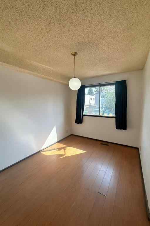 MLS® A2257764 - Unit #3 11 Blackthorn Bay NE in Thorncliffe Calgary, Residential