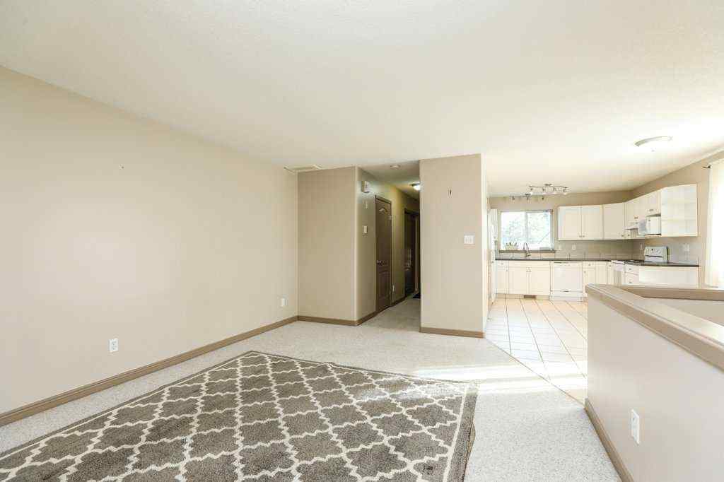 MLS® A2257765 - 1708 2A Avenue N in Westminster Lethbridge, Residential