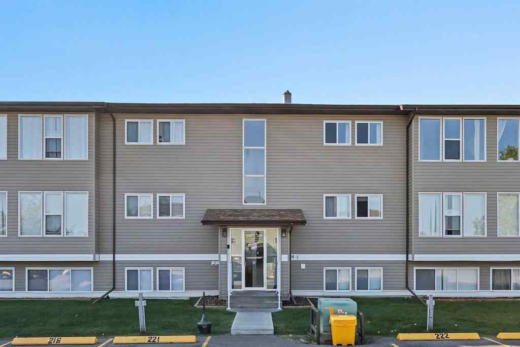 MLS® A2257766 - Unit #224 101 Big Hill Way SE in Big Springs Airdrie, Residential