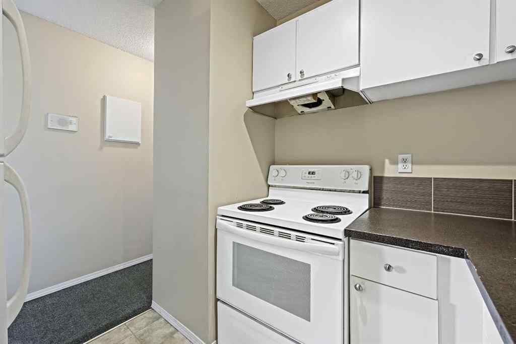 MLS® A2257766 - Unit #224 101 Big Hill Way SE in Big Springs Airdrie, Residential
