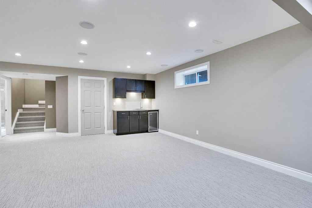 MLS® A2257768 - 2 Tuscany Ravine Landing NW in Tuscany Calgary, Residential