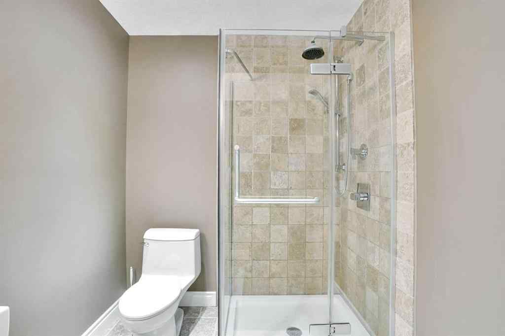MLS® A2257768 - 2 Tuscany Ravine Landing NW in Tuscany Calgary, Residential