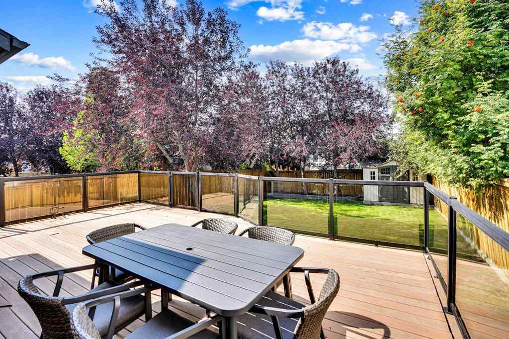 MLS® A2257768 - 2 Tuscany Ravine Landing NW in Tuscany Calgary, Residential