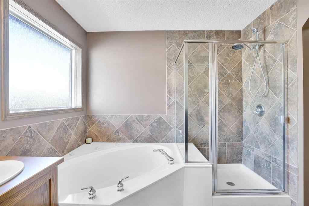 MLS® A2257768 - 2 Tuscany Ravine Landing NW in Tuscany Calgary, Residential