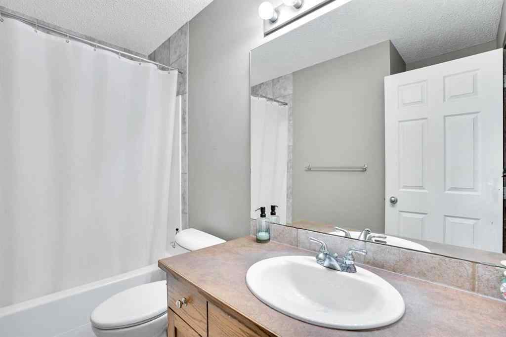 MLS® A2257768 - 2 Tuscany Ravine Landing NW in Tuscany Calgary, Residential