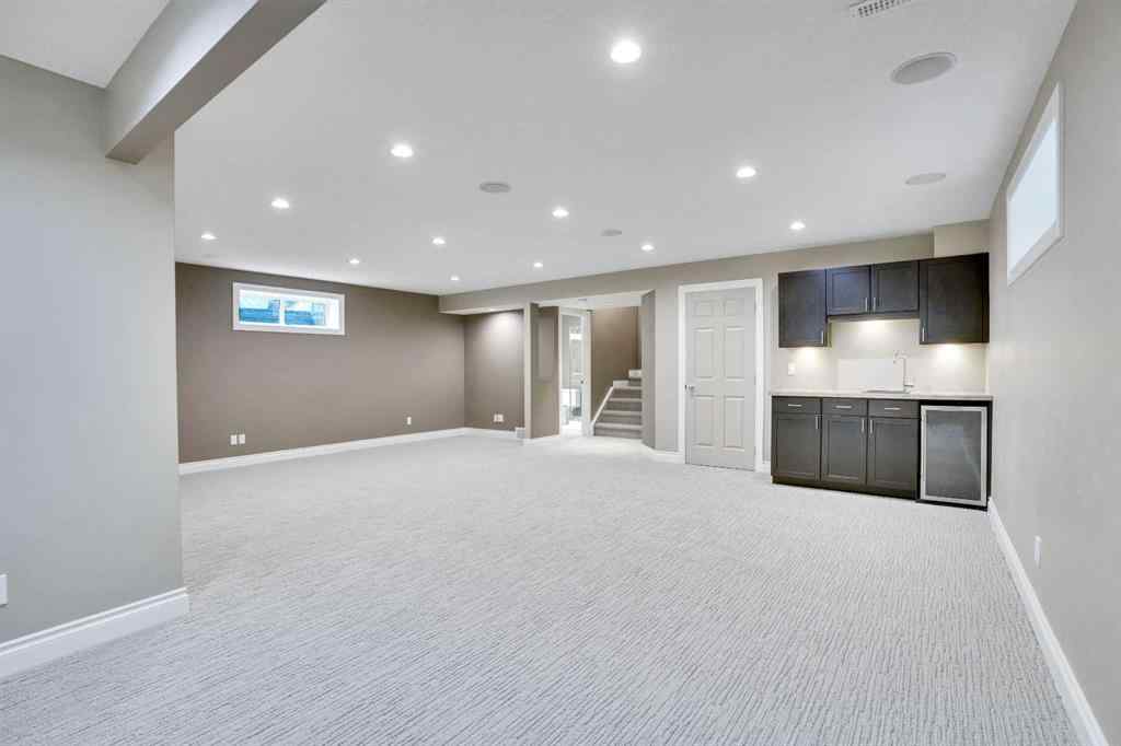 MLS® A2257768 - 2 Tuscany Ravine Landing NW in Tuscany Calgary, Residential