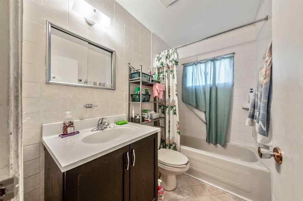 MLS® A2257771 - 216 Havenhurst Crescent SW in Haysboro Calgary, Residential