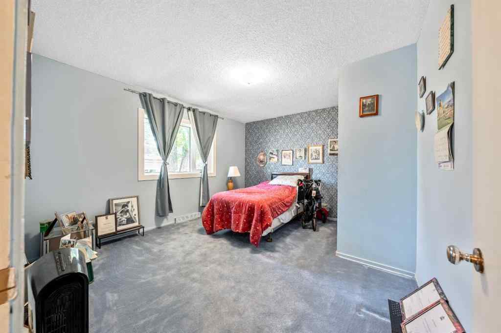 MLS® A2257771 - 216 Havenhurst Crescent SW in Haysboro Calgary, Residential