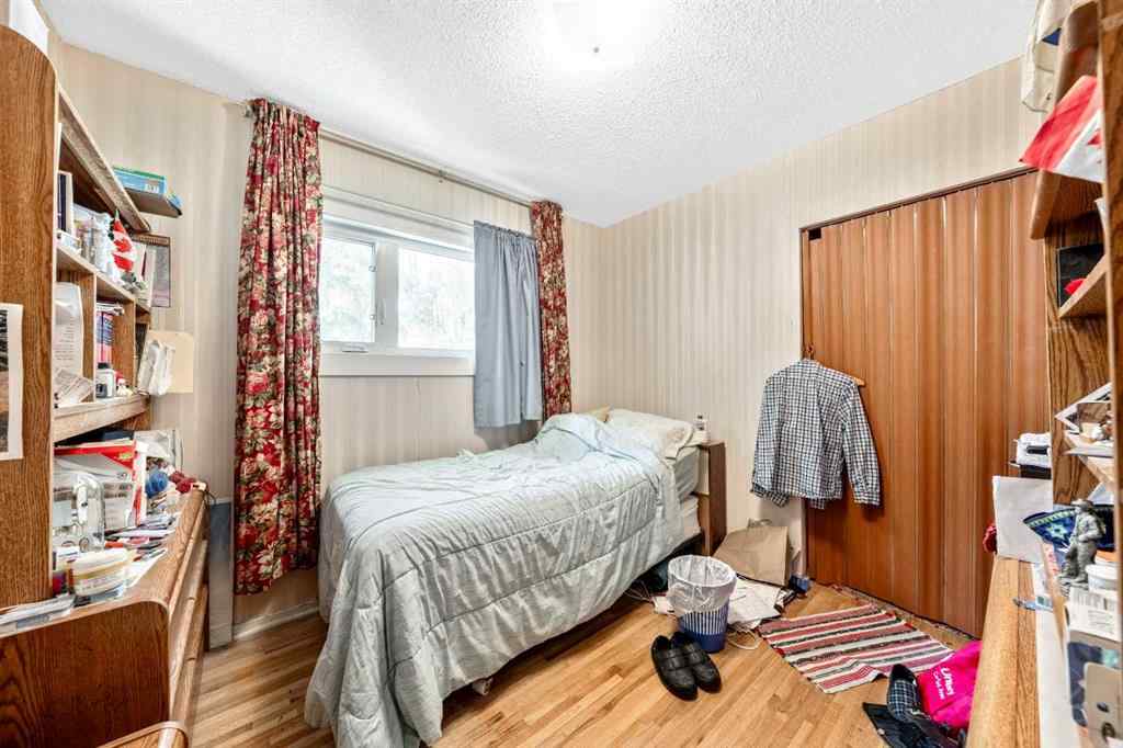 MLS® A2257771 - 216 Havenhurst Crescent SW in Haysboro Calgary, Residential