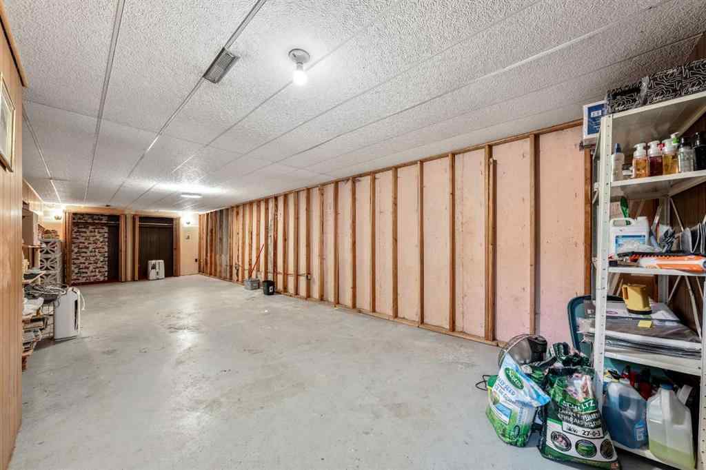 MLS® A2257771 - 216 Havenhurst Crescent SW in Haysboro Calgary, Residential