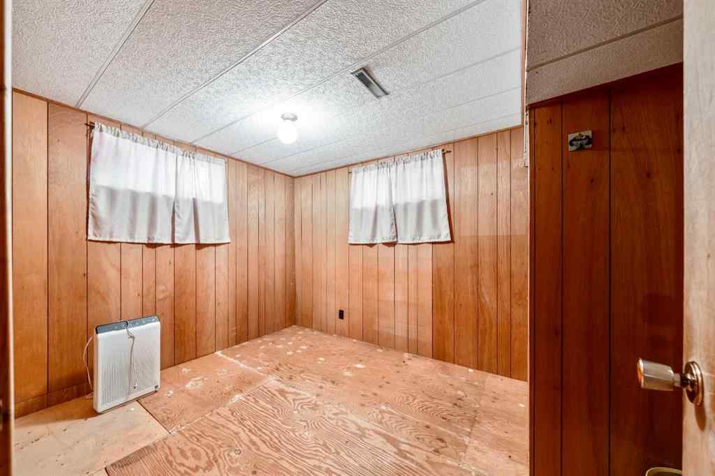 MLS® A2257771 - 216 Havenhurst Crescent SW in Haysboro Calgary, Residential