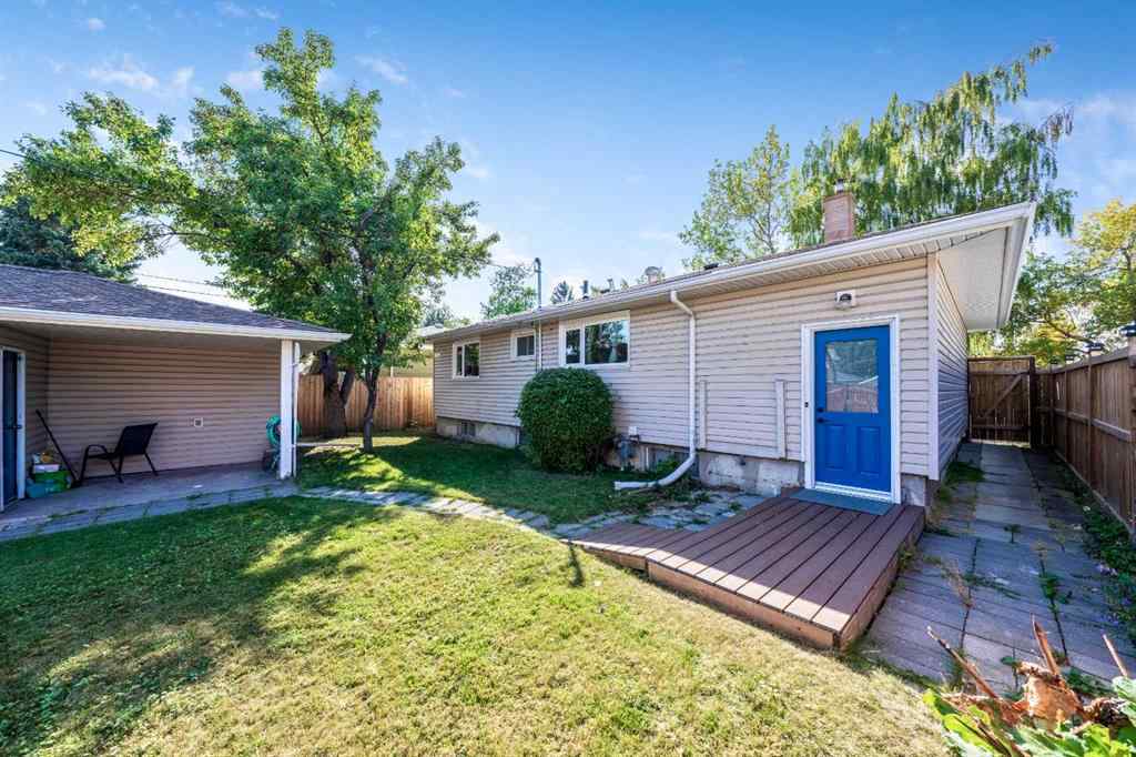 MLS® A2257771 - 216 Havenhurst Crescent SW in Haysboro Calgary, Residential