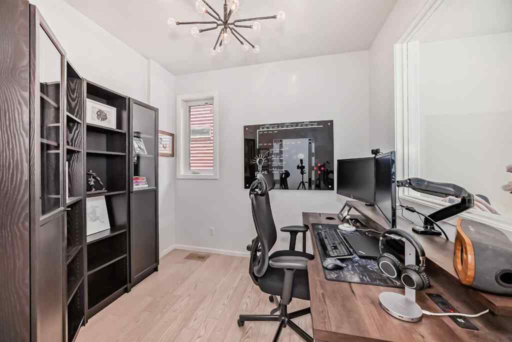 MLS® A2257772 - 148 Sunrise View  in Sunset Ridge Cochrane, Residential