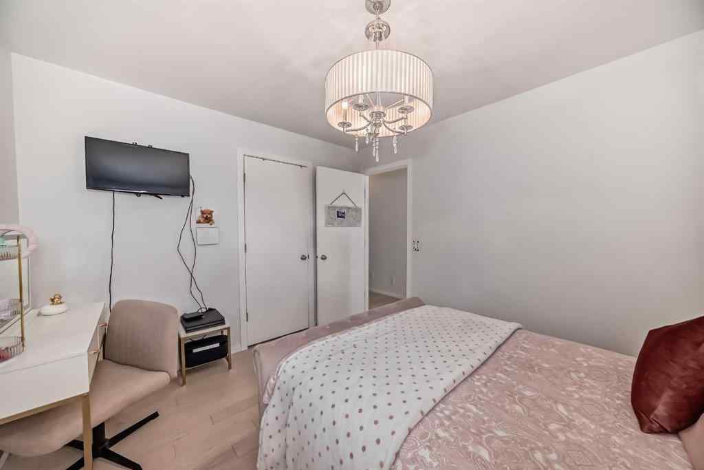 MLS® A2257772 - 148 Sunrise View  in Sunset Ridge Cochrane, Residential