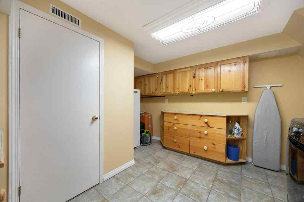 MLS® A2257777 - 151 Waterloo Drive SW in Wildwood Calgary, Residential