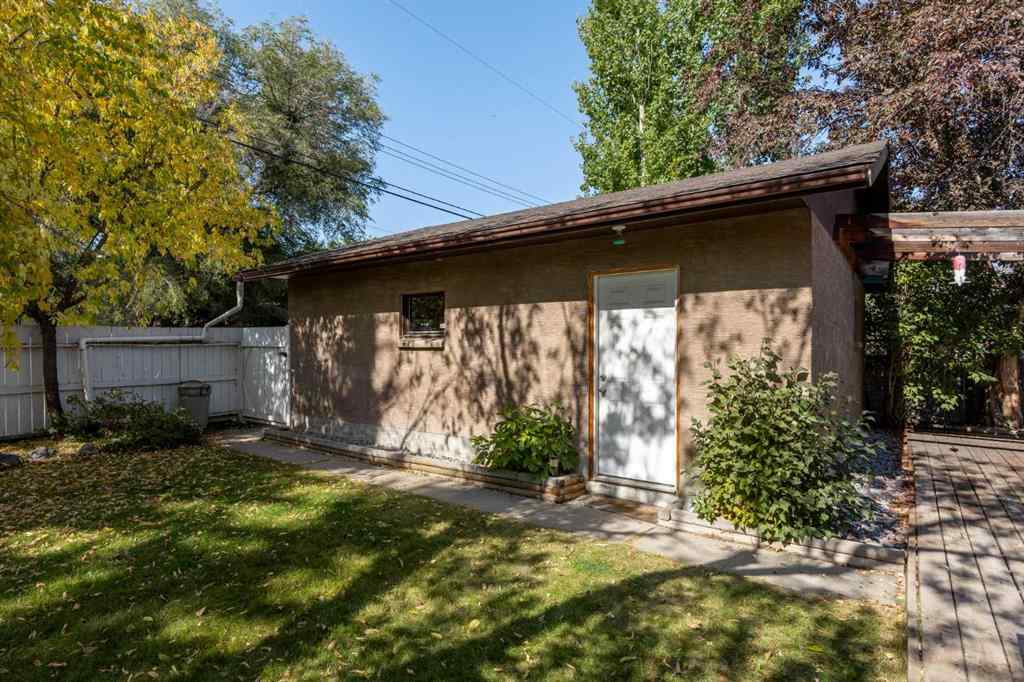 MLS® A2257777 - 151 Waterloo Drive SW in Wildwood Calgary, Residential