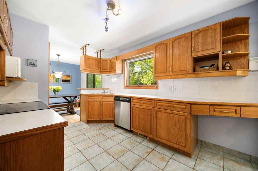 MLS® A2257777 - 151 Waterloo Drive SW in Wildwood Calgary, Residential